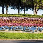 Three-Room Bright Flat 150M From The Sea